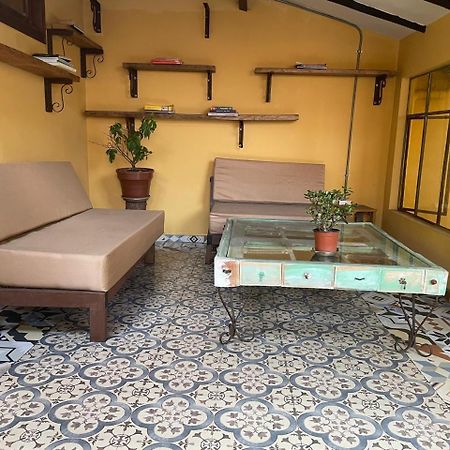 Hostal Casa Astromelia Bogotá Extérieur photo