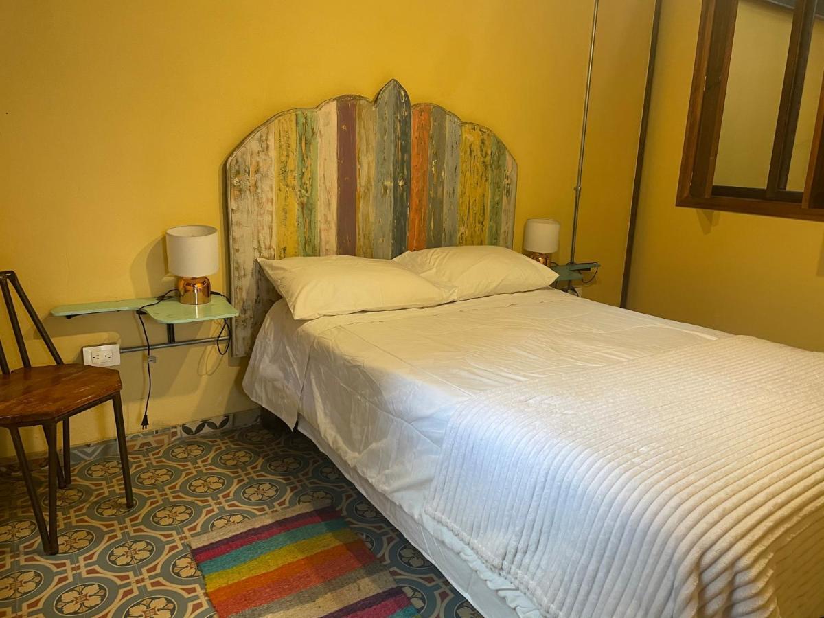 Hostal Casa Astromelia Bogotá Extérieur photo