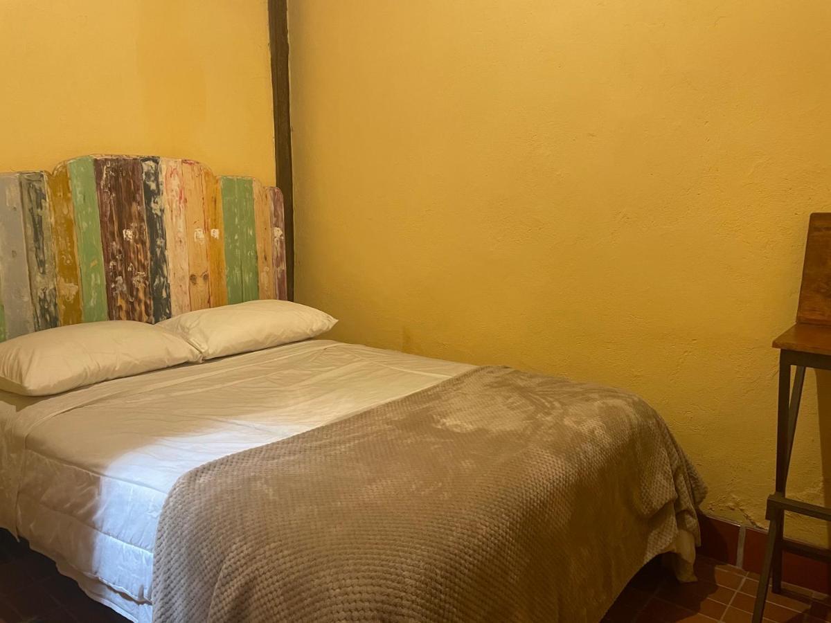 Hostal Casa Astromelia Bogotá Extérieur photo