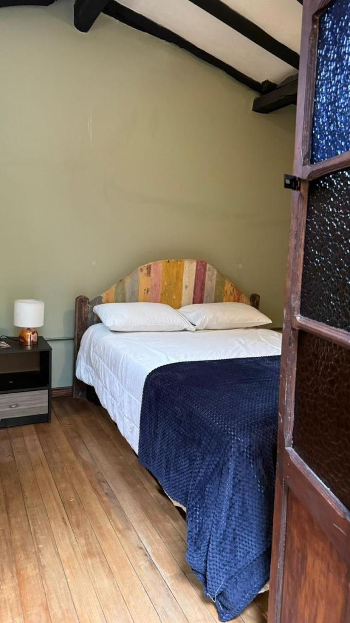 Hostal Casa Astromelia Bogotá Extérieur photo